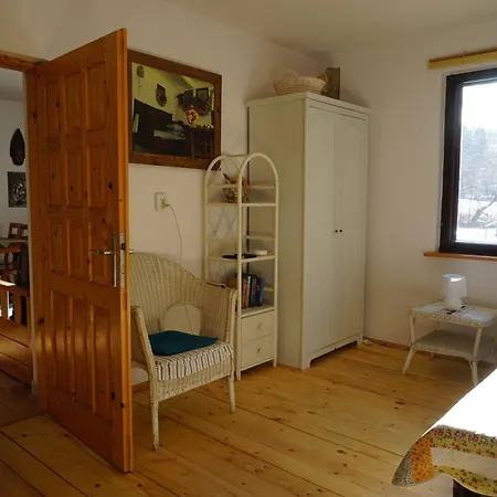 Dom W Uhryniu Сasa de vacaciones *