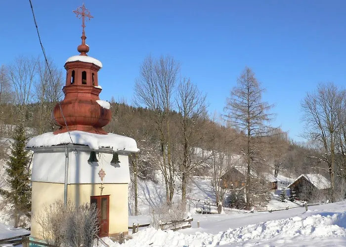בית נופש Dom W Uhryniu *